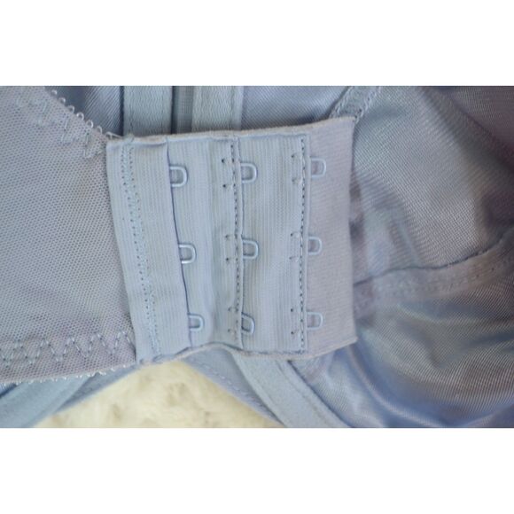 Bali Women's 38C Blue Satin Tracings Minimizer Bra - Picture 9 of 10